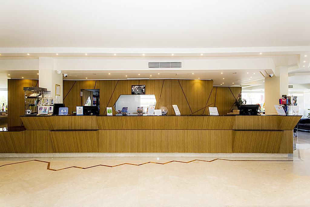 카타니아 인터내셔널 에어포트 호텔 외부 사진